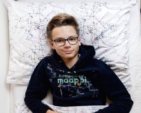 Matěj Hošek a jeho svět jako dopravní mapa